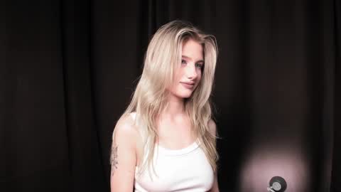 waterfallwoods online show from 12/19/24, 07:51