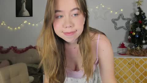 Snapshot of watermelon_sugar_ chatting on 01/09/25, 03:44 Tess Pls support me with Can we reach 155 my favorite number online show from 01/09/25, 03:44