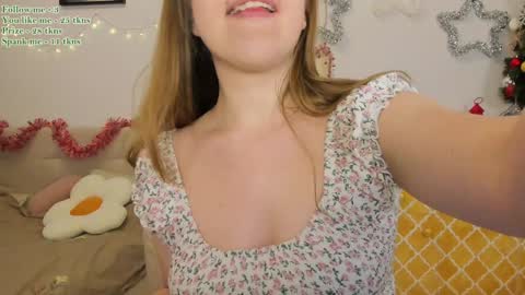 Snapshot of watermelon_sugar_ chatting on 01/14/25, 01:06 Tess Pls support me with Can we reach 155 my favorite number online show from 01/14/25, 01:06
