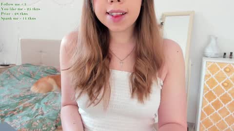 Snapshot of watermelon_sugar_ chatting on 02/04/25, 10:32 Tess Pls support me with Can we reach 155 my favorite number online show from 02/04/25, 10:32
