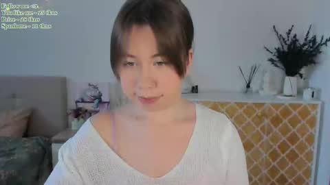 Snapshot of watermelon_sugar_ chatting on 02/14/25, 09:56 Tess Pls support me with Can we reach 155 my favorite number online show from 02/14/25, 09:56