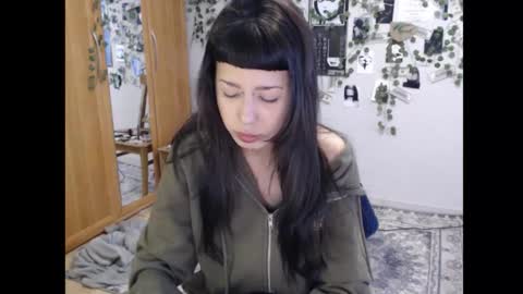 Snapshot of wavy_nights chatting on 10/10/25, 07:40 Mina online show from 10/10/25, 07:40