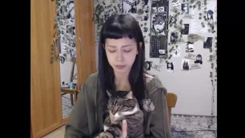 Snapshot of wavy_nights chatting on 10/16/25, 01:12 Mina online show from 10/16/25, 01:12