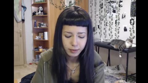 Snapshot of wavy_nights chatting on 11/02/25, 10:12 Mina online show from 11/02/25, 10:12