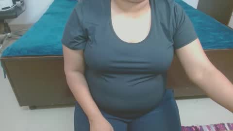 Snapshot of we_are_indian chatting on 02/18/25, 06:15 khushiwife kabirhubby kavyasexy gf online show from 02/18/25, 06:15