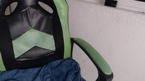 Trixie 3 online show from 11/19/25, 02:39