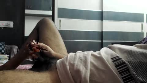 Snapshot of wearcondom chatting on 12/06/24, 04:06 sexyguy online show from 12/06/24, 04:06