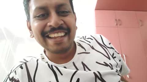 Snapshot of wearcondom chatting on 09/09/25, 07:19 sexyguy online show from 09/09/25, 07:19