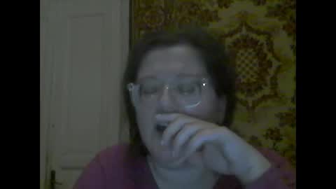 Snapshot of webgirl2 chatting on 10/15/25, 09:15 Marina online show from 10/15/25, 09:15