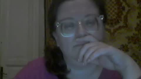 Snapshot of webgirl2 chatting on 10/21/25, 10:32 Marina online show from 10/21/25, 10:32