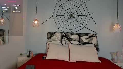 Snapshot of wendolyn_orange69_ chatting on 11/01/25, 02:19 Wendolyn online show from 11/01/25, 02:19