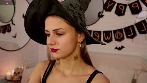 Im Wendy online show from 10/31/25, 09:49