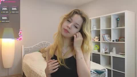 Snapshot of wendy_cutiex chatting on 10/02/25, 04:36 Wendy online show from 10/02/25, 04:36