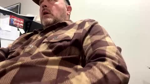 Snapshot of wes40960 chatting on 12/02/25, 01:11 wes40960 online show from 12/02/25, 01:11