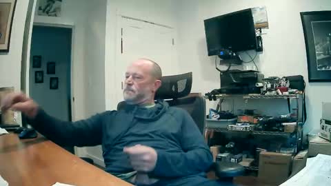 weseeyouwatching online show from 10/24/25, 05:20