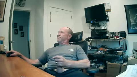 weseeyouwatching online show from 10/26/25, 07:42