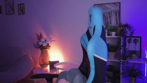 Snapshot of wesleegray chatting on 12/07/24, 02:42 little girl who is always rightLisa online show from 12/07/24, 02:42