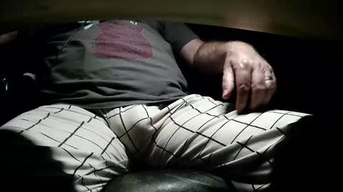 Snapshot of westvalleyguy54 chatting on 11/12/25, 02:01 westvalleyguy54 online show from 11/12/25, 02:01