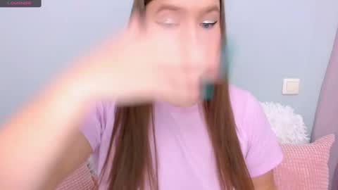 molly online show from 12/24/24, 09:00