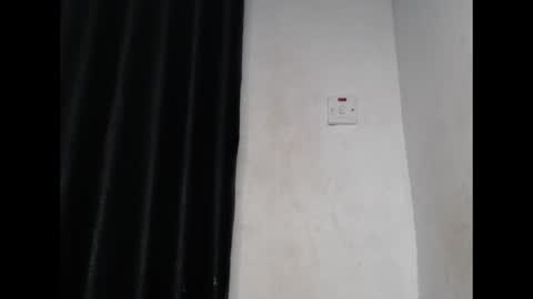 Snapshot of wetdrippussy7 chatting on 10/17/25, 07:27 wetdrippussy7 online show from 10/17/25, 07:27