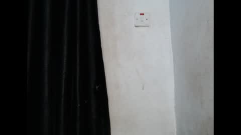 Snapshot of wetdrippussy7 chatting on 10/20/25, 06:52 wetdrippussy7 online show from 10/20/25, 06:52