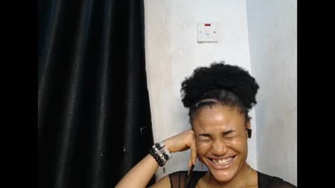 Snapshot of wetdrippussy7 chatting on 10/23/25, 10:08 wetdrippussy7 online show from 10/23/25, 10:08