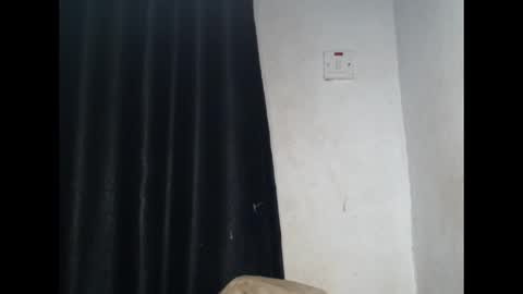 Snapshot of wetdrippussy7 chatting on 10/24/25, 07:21 wetdrippussy7 online show from 10/24/25, 07:21