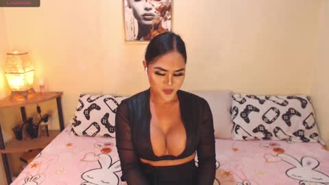 Snapshot of wetwildsugar69 chatting on 01/11/25, 12:01 sam sugar online show from 01/11/25, 12:01