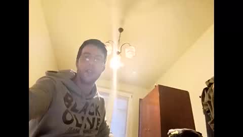 Snapshot of whatwouldyouliketosee chatting on 01/06/25, 02:47 stoffy online show from 01/06/25, 02:47