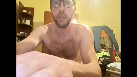 Snapshot of whatwouldyouliketosee chatting on 10/18/25, 10:32 stoffy online show from 10/18/25, 10:32