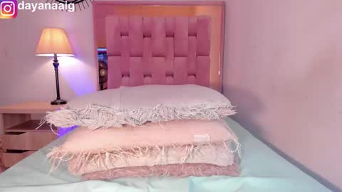 Sara  online show from 10/21/25, 01:23