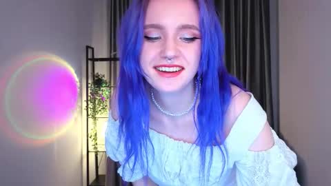 Snapshot of whisperia chatting on 10/13/25, 10:32 RunayWitch online show from 10/13/25, 10:32