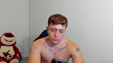 Snapshot of white_jacob chatting on 12/04/24, 02:09 Camilo R online show from 12/04/24, 02:09