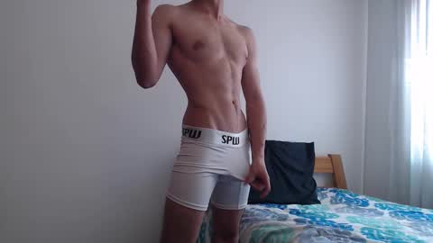 Snapshot of whiteboymask chatting on 09/30/25, 07:19 Whiteboymask online show from 09/30/25, 07:19