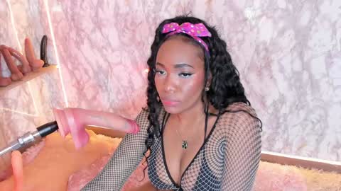 whitneyyfox online show from 01/17/25, 08:24