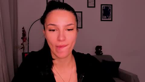 Snapshot of whoislulu chatting on 09/22/25, 10:12 whoislulu online show from 09/22/25, 10:12