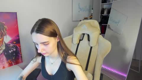 Snapshot of whole_eternity chatting on 01/12/25, 02:41 Abby online show from 01/12/25, 02:41