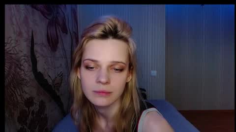 Snapshot of wicky_hey chatting on 09/26/25, 06:28 Victoria online show from 09/26/25, 06:28