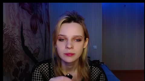 Snapshot of wicky_hey chatting on 10/26/25, 08:48 Victoria online show from 10/26/25, 08:48
