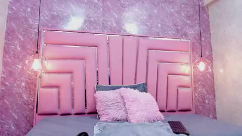 wild_firee_ online show from 11/21/25, 08:18