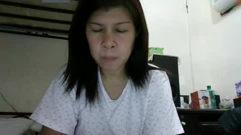 Snapshot of wildbrownchick69 chatting on 12/12/24, 11:40 WildChick online show from 12/12/24, 11:40