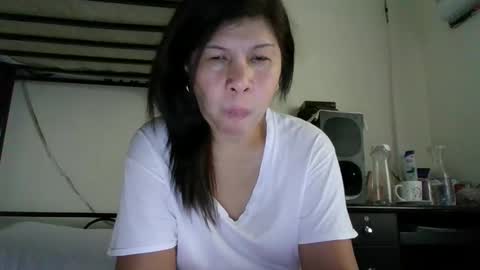 Snapshot of wildbrownchick69 chatting on 02/05/25, 04:48 WildChick online show from 02/05/25, 04:48