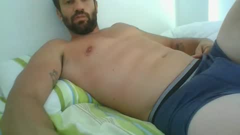 Snapshot of wildcouplewild chatting on 09/10/25, 01:44 wildcouplewild online show from 09/10/25, 01:44