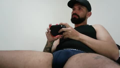 Snapshot of wilder_grey chatting on 01/21/25, 08:54 Wilder Grey online show from 01/21/25, 08:54