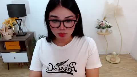 Ms Lucy online show from 02/28/25, 08:09