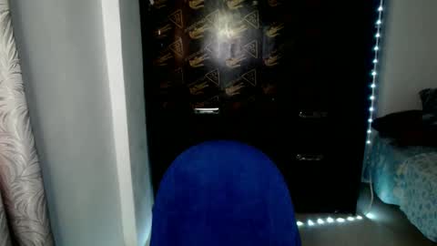 Snapshot of wildsian_jenniex chatting on 01/30/25, 04:58 Jennie online show from 01/30/25, 04:58