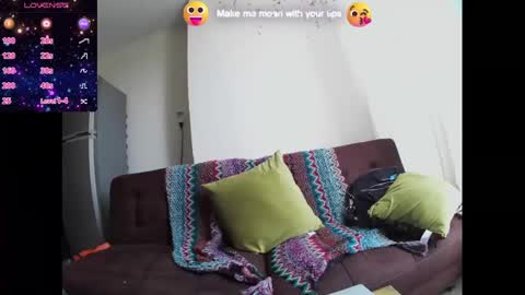 Snapshot of wildstrawberry30 chatting on 01/07/25, 06:03 Wild Strawberry online show from 01/07/25, 06:03