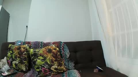 Snapshot of wildstrawberry30 chatting on 01/22/25, 05:59 Wild Strawberry online show from 01/22/25, 05:59