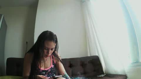 Snapshot of wildstrawberry30 chatting on 01/23/25, 07:51 Wild Strawberry online show from 01/23/25, 07:51