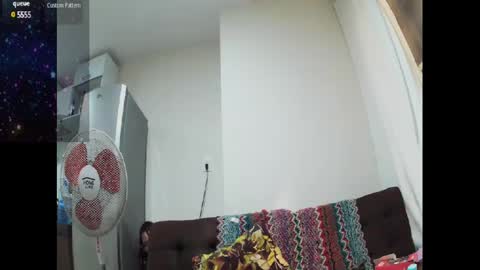 Snapshot of wildstrawberry30 chatting on 02/13/25, 04:00 Wild Strawberry online show from 02/13/25, 04:00